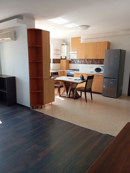 Drumul Taberei bloc 2009 105mp